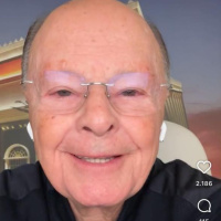 Para o solitário, Deus promete encher de flores o deserto... - Meditação Matinal 09/03/26