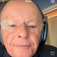 Aprenda a comer com as suas próprias mãos! Aprenda a viver com a sua própria fé! - Meditação Matinal 26/02