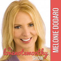 EP8 - How to Crack the LinkedIn Code for Your Business | Melonie Dodaro