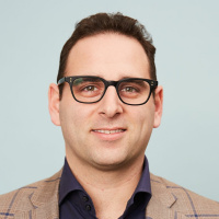 Michael Weisz on Art Lending for Collectors and Investors: Yieldstreet at The Armory Show