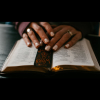 How Do I Find the Main Point of a Psalm?