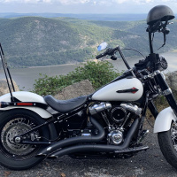 Episode 172 - Rider Rides with Roberto and his Harley Davidson Softail Slim