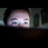 How Misinformation Spreads through Conflict