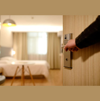 431. Restaurants amp Hotels / Really Strange TripAdvisor Reviews (with Amber)