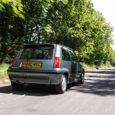 Lukes English Podcast - Learn British English With Luke Thompson