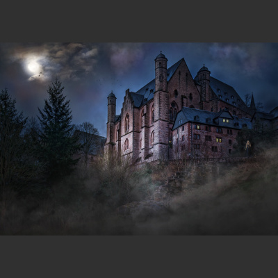 Lukes English Podcast - Learn British English With Luke Thompson