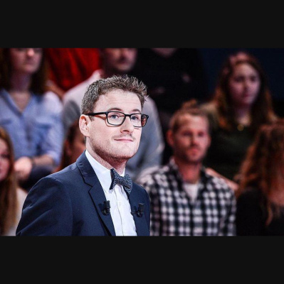 Lukes English Podcast - Learn British English With Luke Thompson