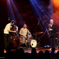 Free jazz e improvisación con FAS Trío