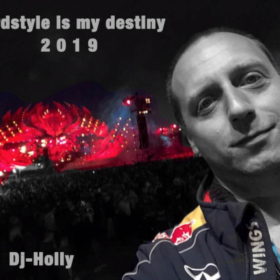 Dj-holly the House Of Music