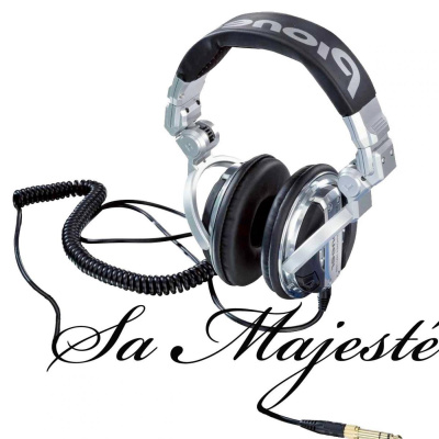 Sa Majeste Is A Dj