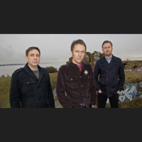 Chatting with Glenn Page of the UK band Len Price 3