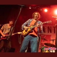 Chatting with UK musician Wille Edwards of Wille  the Bandits
