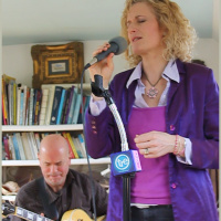 Zoe Schwarz in session