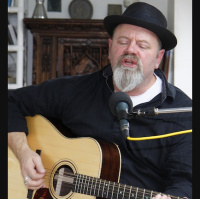 Mike Dr Blue McKeon in session