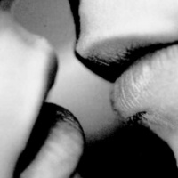 Quando não se consegue falar sobre o beijo.