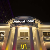 S07:E09 - Wait... Is Méqui Donalds a thing?