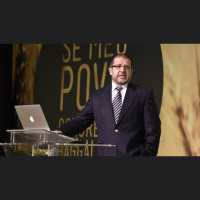 Ricardo Agreste: Nos Bastidores da Crise de uma Nação