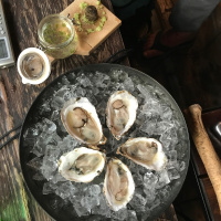 Bonus (Episode 99.5): Oysters and Genever Spirited Pearls