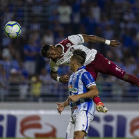 Dois pontos de vantagem para o Z-4 é muita coisa