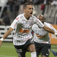 Futebol brasileiro precisa pensar em versatilidade