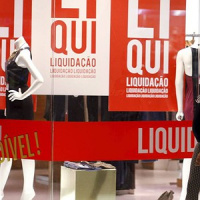 Três perguntinhas ajudam a evitar compras desnecessárias e dívidas. Ouça a dica do economista Samy Dana!