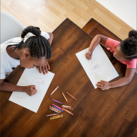 Nunca imaginei que iria ouvir crianças gritando que queriam ir para a escola
