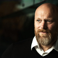 ‘Bucket List: Mads Steffensen sad oppe hele natten for at erobre en plads ved mikrofonen