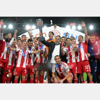 Supercopas vão consagrar primeiros campeões do ano: Olympiacos já levantou sua taça