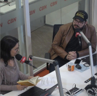 O engraçado é tirar o peso das coisas