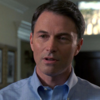 SVU: Tim Daly is a preacher who hates gay people