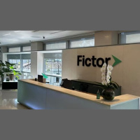 Ações do Grupo Fictor despencam após pedido de recuperação judicial em SP