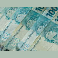 IPCA-15 desacelera para 0,06% em julho, com queda nos preços dos alimentos
