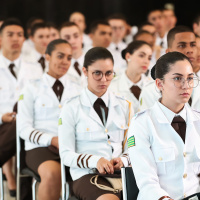 Ensino cívico-militar não é uma militarização das escolas