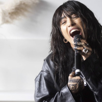 Tredje gången gillt! Loreen tillbaka i topp på Svensktoppen med nya låten