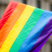 Perú Denuncian excesivo gasto del Gobierno en encuesta que favorecería al lobby LGBT-C