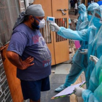 Un gurú que afirmaba curar el covid-19 con besos murió después de contagiar a gente-DaS