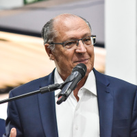 Alckmin diz que governo está aberto a discutir alternativas ao aumento do IOF