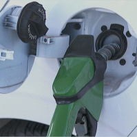 Petrobras anuncia redução de 5,6% no preço da gasolina para distribuidoras a partir desta terça-feira (3)