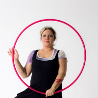 004 - Mariana Bandarra: dentro do bambolê gira o poder de transformar nossa relação com o mundo