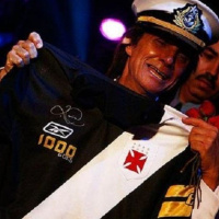 Pontapé #104 Roberto Carlos 80