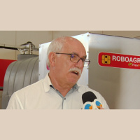 Pesquisas com uso de mecanização na alimentação de suínos mostram economia de até R$ 14,00 por animal na terminação