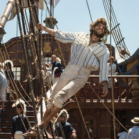 Chay Suede dispensa dublês e luta pra valer nas cenas de ação de Novo Mundo