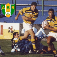 Mesa Oval #242 Camisas e símbolos do rugby brasileiro