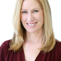 Lisa Stone, Co-founder and Former CEO of Blogher. She Knew Women Would Influence the Web