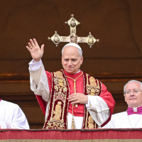 Der Frieden steht im Zentrum: Ein Jahr Papst Leo XIV.
