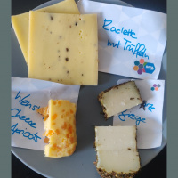 Folge 47 - Wensleydale mit Aprikosen, Schwarze Ziege und Raclette mit Trüffeln