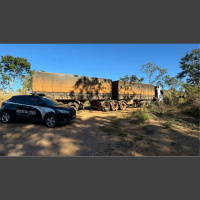 Polícia de MG prende suspeitos de roubo de 120 toneladas de café