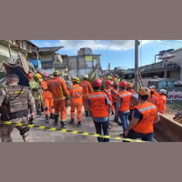 Desabamento de prédio de quatro andares deixa ao menos três mortos em Belo Horizonte