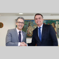 Zema diz que operação contra Bolsonaro simboliza perseguição a quem pensa diferente do sistema