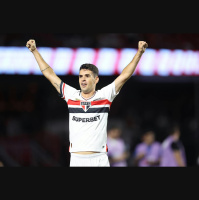 Oscar tem alteração cardíaca detectada em exame no São Paulo